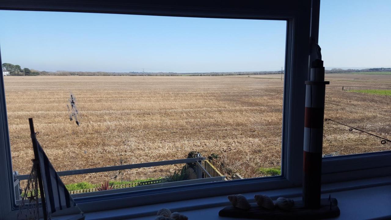 By The Sea, Home From Home Sleeps 6 Milford on Sea Luaran gambar